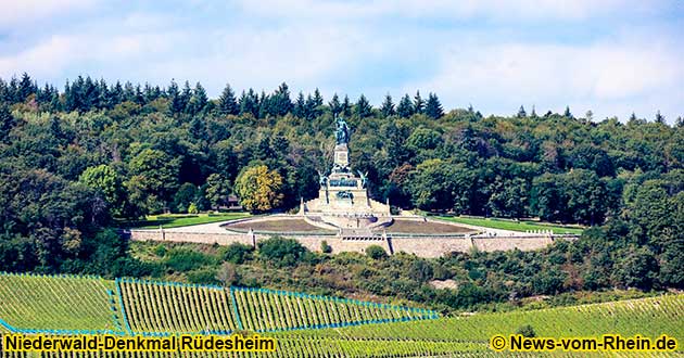 Das Niederwalddenkmal oberhalb von Rüdesheim am Rhein.